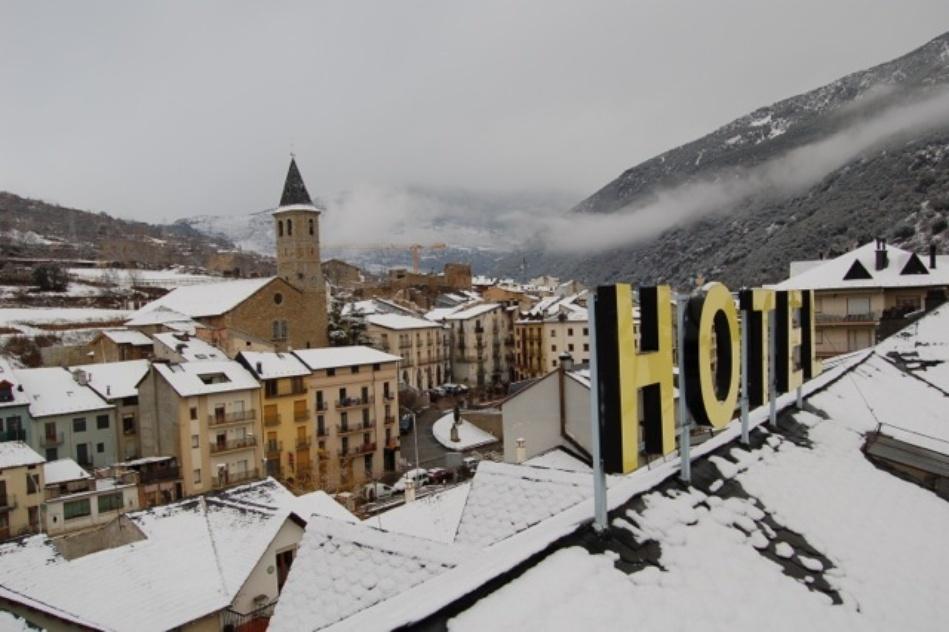 Hotel Restaurant Pessets & Spa Sort Kültér fotó