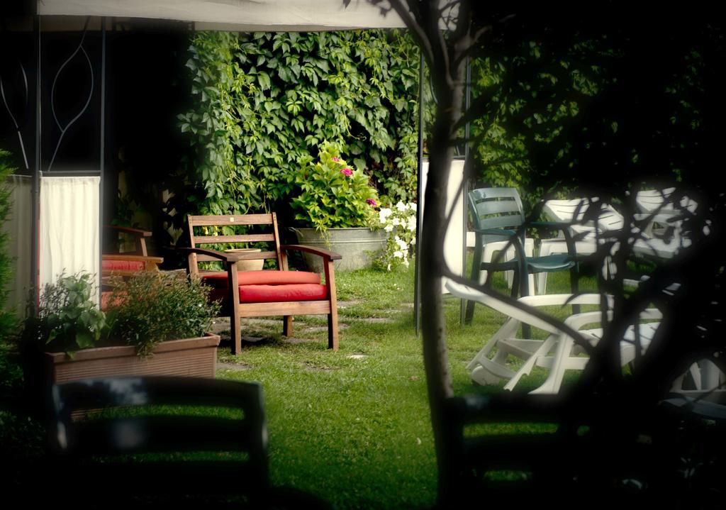 Hotel Restaurant Pessets & Spa Sort Kültér fotó