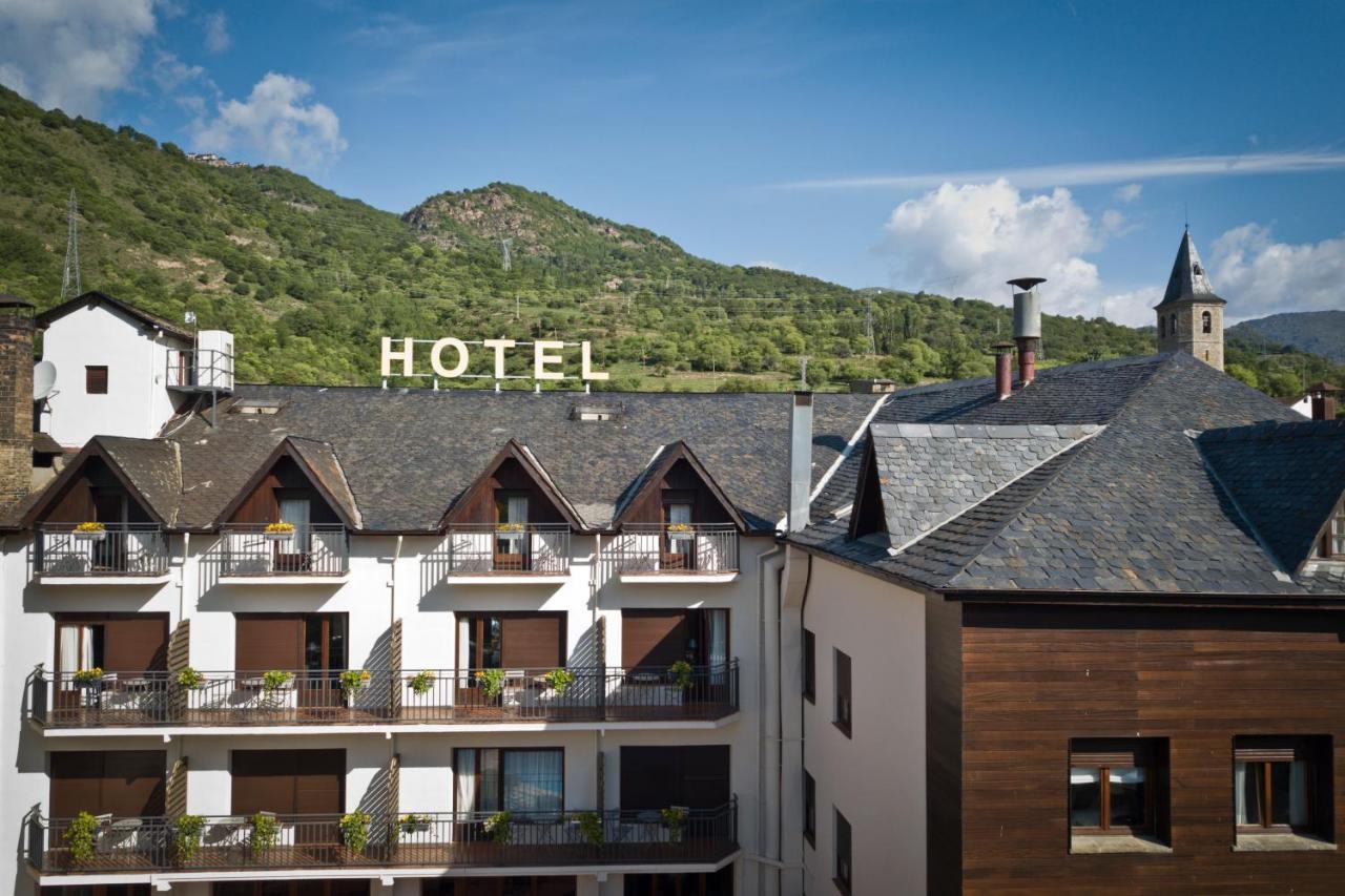 Hotel Restaurant Pessets & Spa Sort Kültér fotó