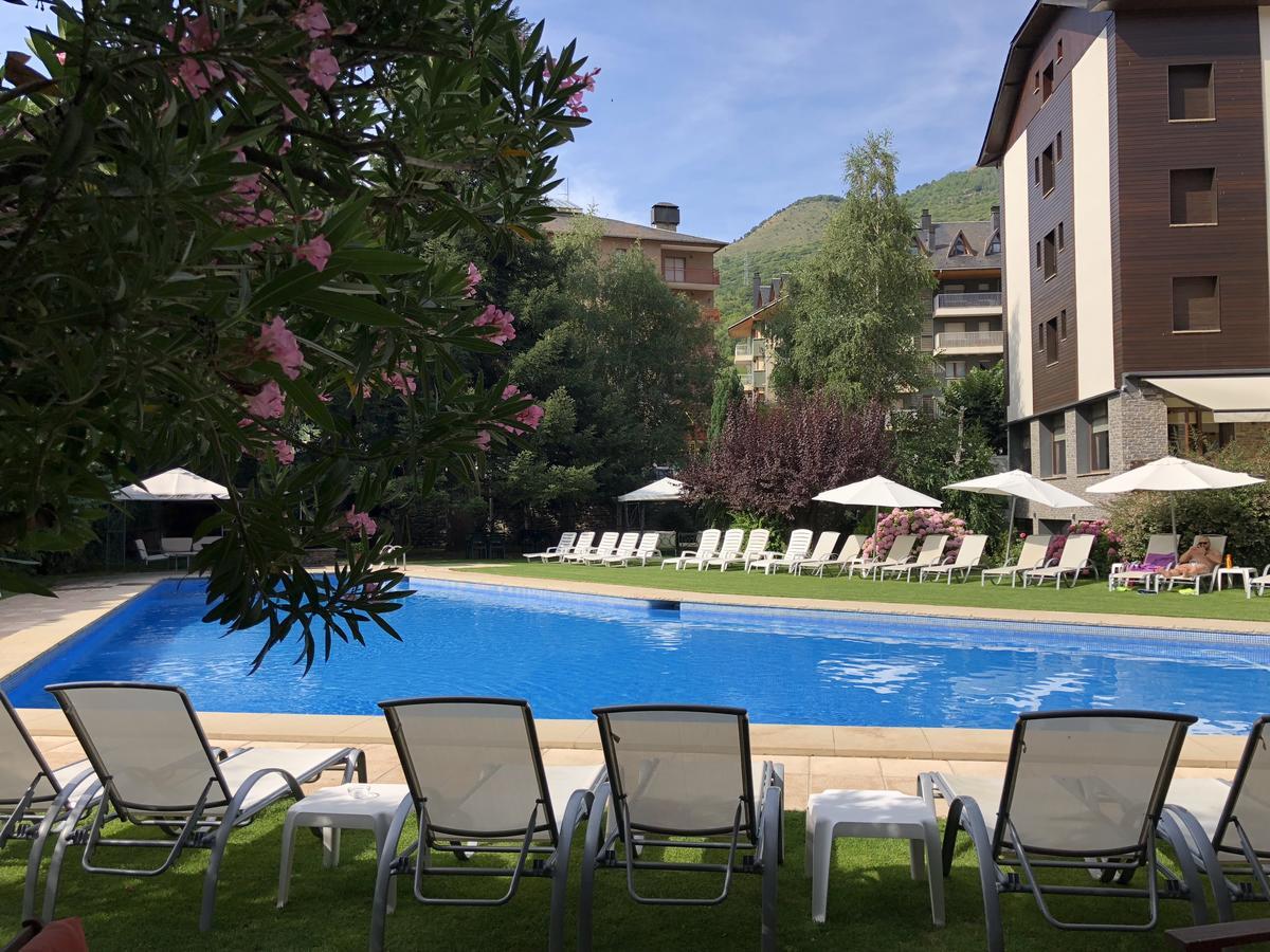 Hotel Restaurant Pessets & Spa Sort Kültér fotó